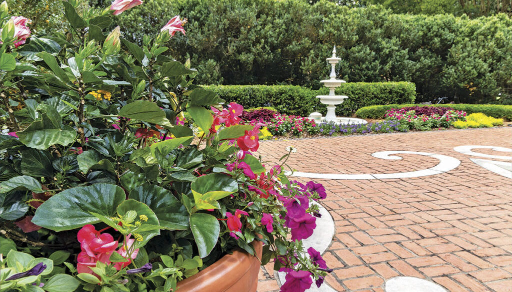 Brumby Hall & Gardens