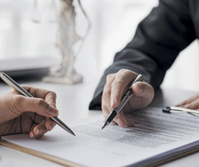 Sign an agreement the concept of legal proceedings and litigation. The Legal Execution Department signed a contract with the debtor to acknowledge the new agreement.