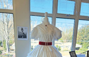 A Historic Setting: Brumby Hall And Its Legacy The Bengaline honeymoon dress that Vivian Leigh wore in the film.